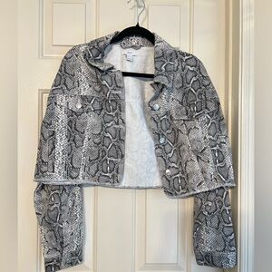 Forever 21 Snakeskin denim jacket size L cropped